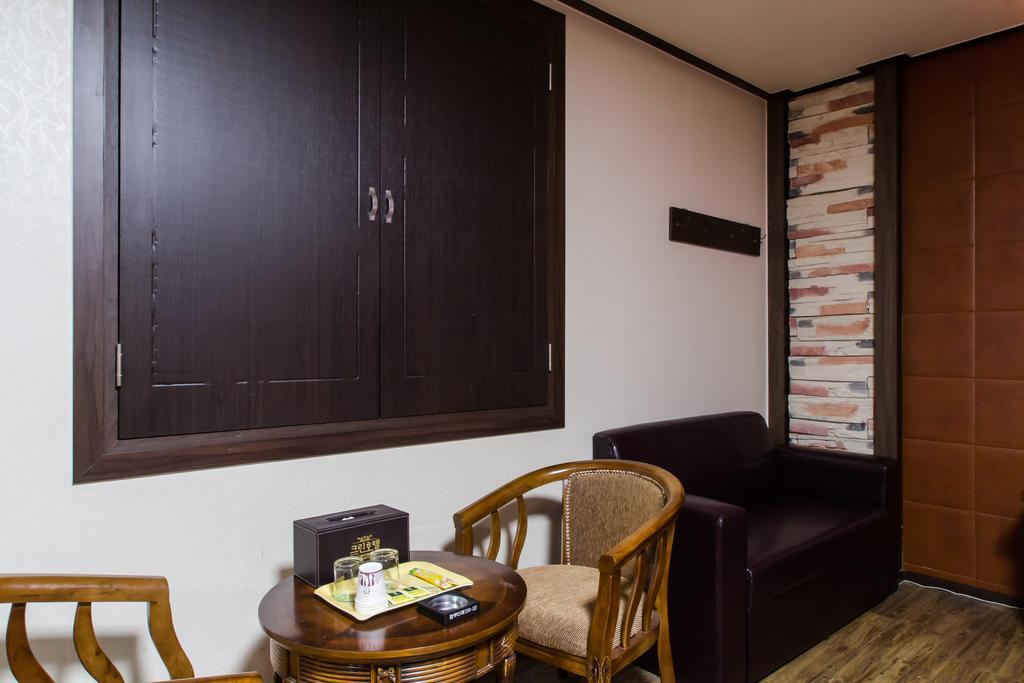 Guangju Hotel Banana Gwangju Metropolitan City Eksteriør bilde