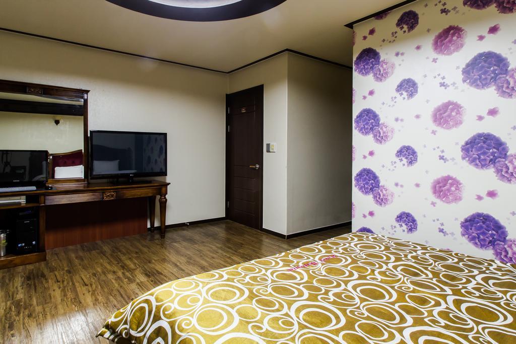 Guangju Hotel Banana Gwangju Metropolitan City Eksteriør bilde