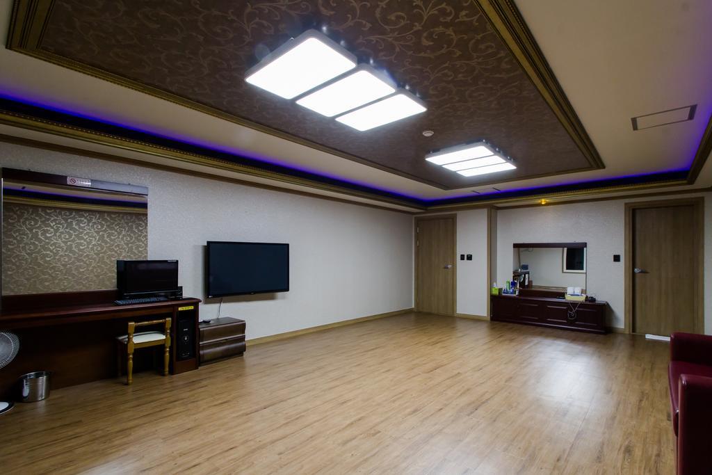 Guangju Hotel Banana Gwangju Metropolitan City Eksteriør bilde
