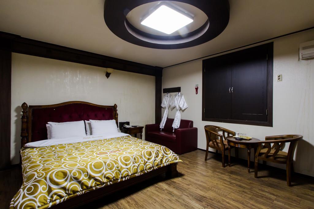 Guangju Hotel Banana Gwangju Metropolitan City Eksteriør bilde