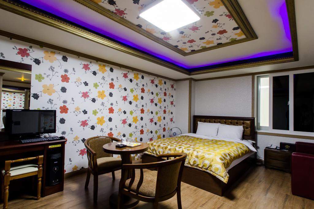 Guangju Hotel Banana Gwangju Metropolitan City Eksteriør bilde