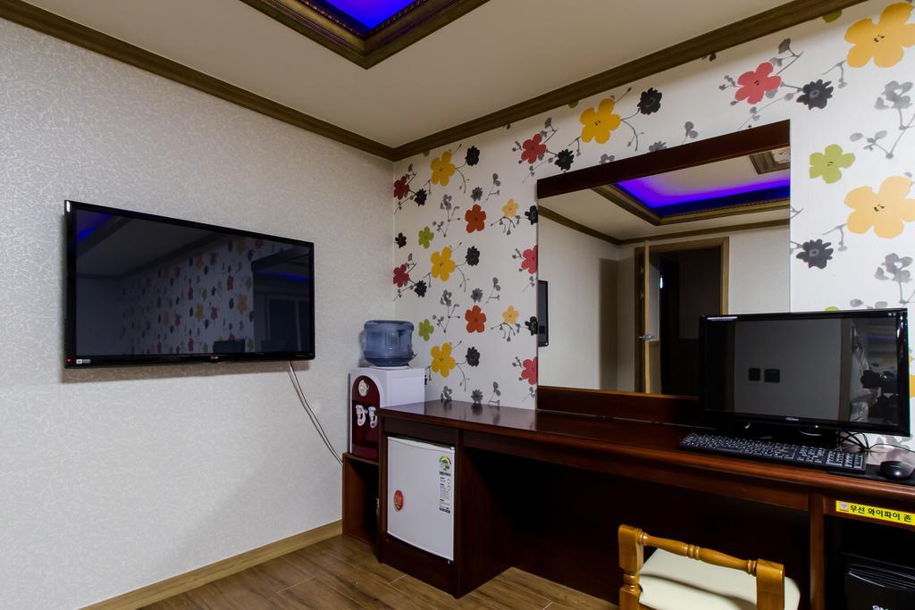 Guangju Hotel Banana Gwangju Metropolitan City Eksteriør bilde