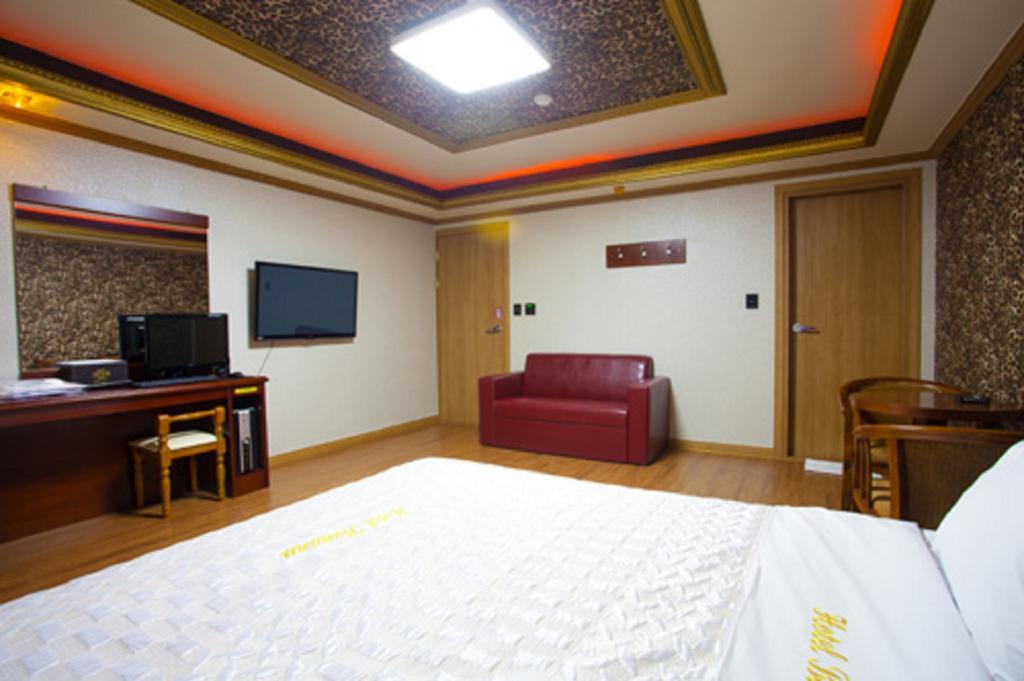 Guangju Hotel Banana Gwangju Metropolitan City Eksteriør bilde